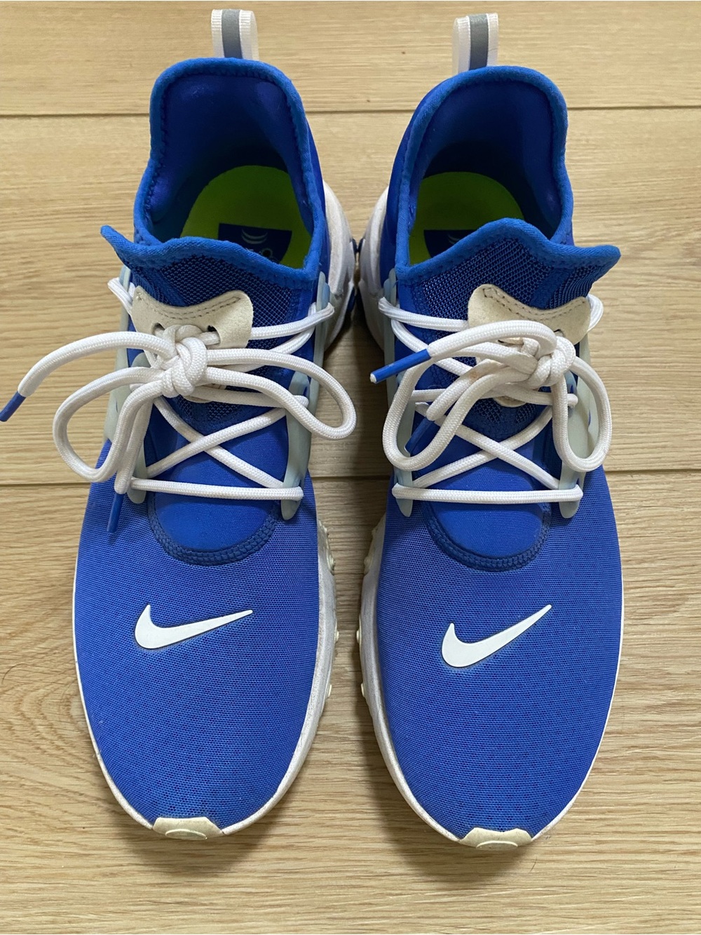 Nike Presto Men’s Blue and White Lightweight Sneakers Size 10.5
